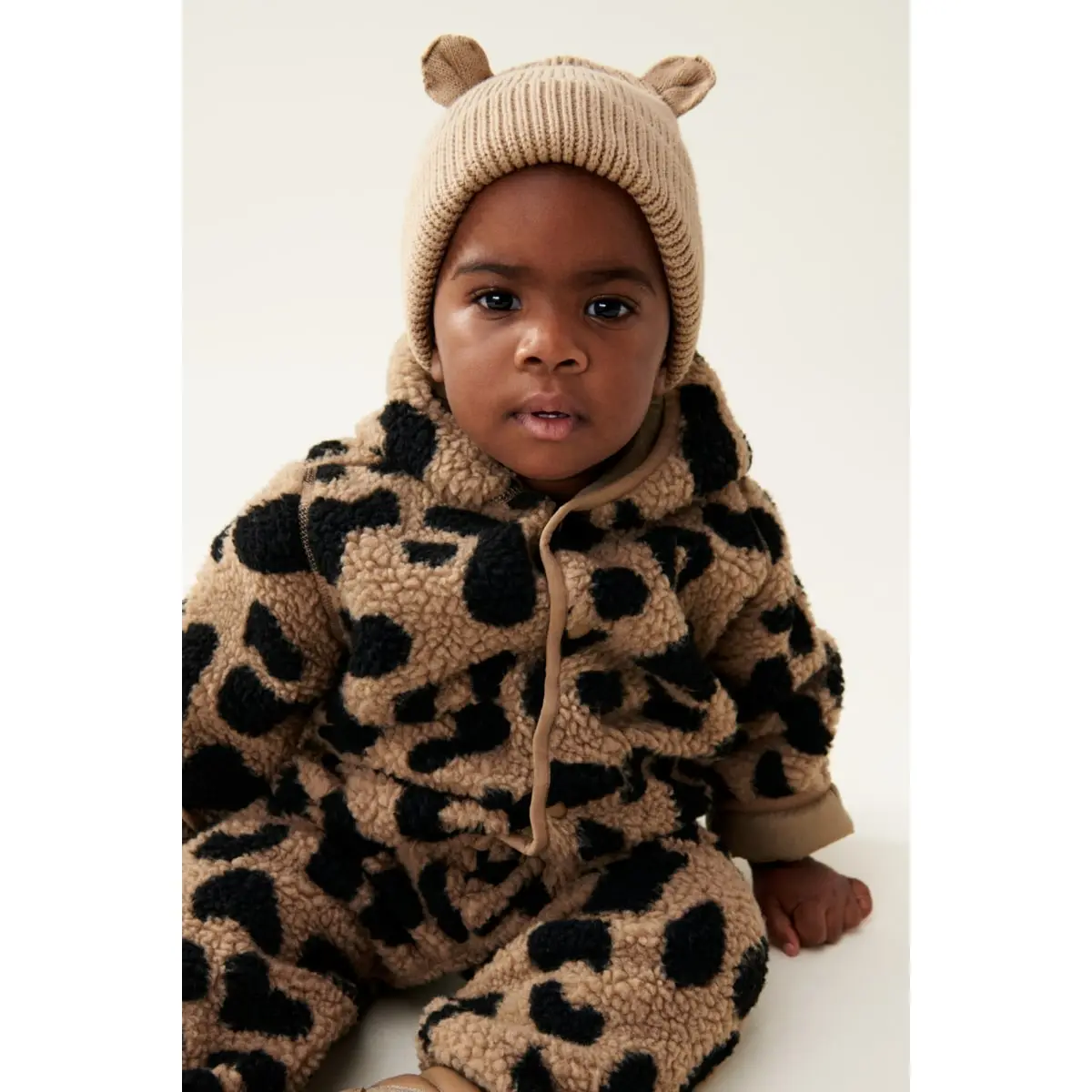 Liewood Fraser Baby-Overall „Mega leo / Oat mix“, Teddystoff, Gr. 62-74 – Bild 5