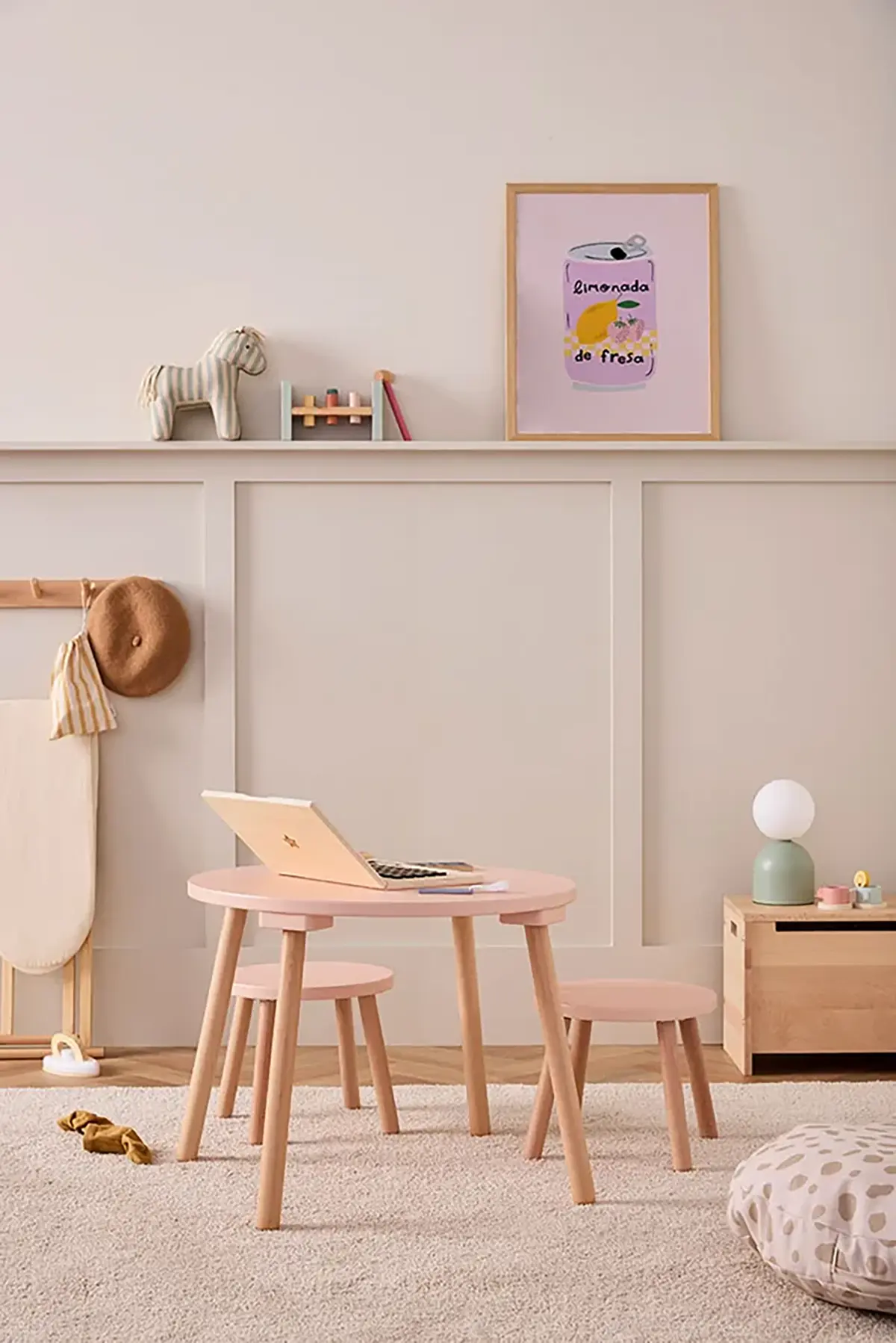 Kids Concept Kindertisch und Hocker-Set „apricot“