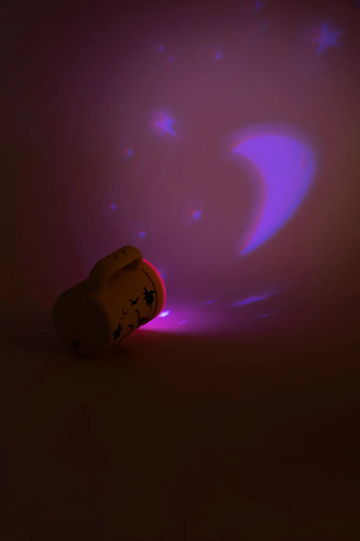 Konges Sløjd große Spielzeug-Taschenlampe „Dino“, aufladbar