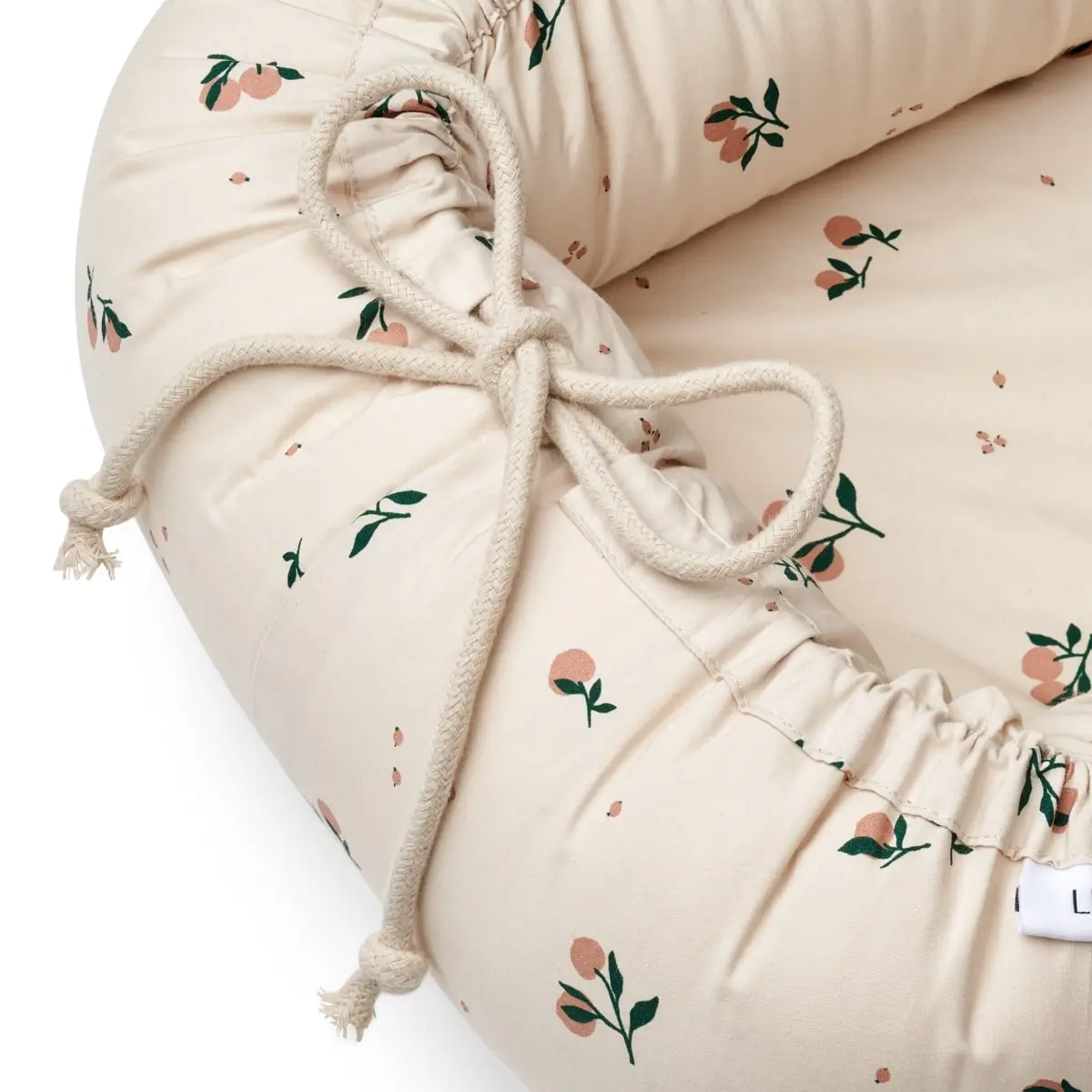 Liewood Gro Babylift / Babynest „Peach / Sea shell“, Bio-Baumwolle