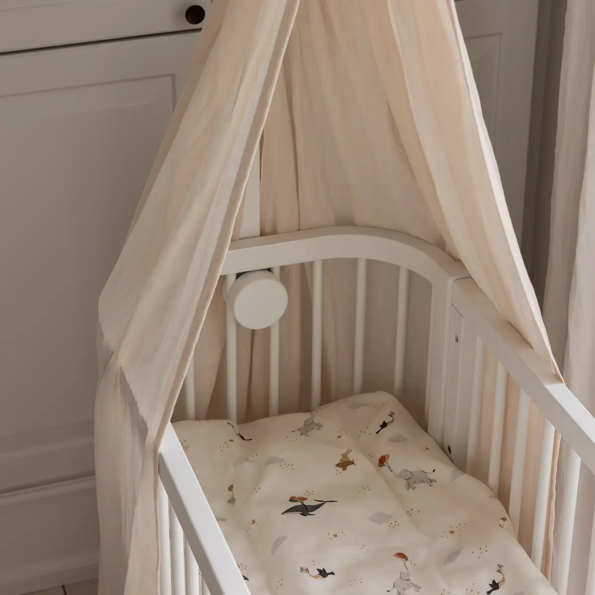 Sebra Mobile- und Baldachin-Halter aus Holz, weiß, FSC®