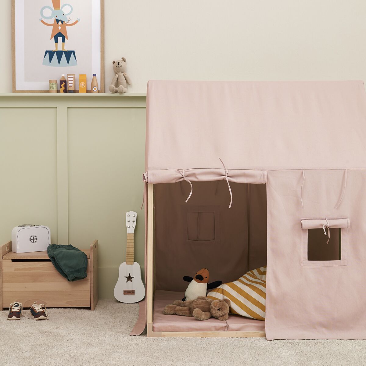 DELISTED Kids Concept Spielmatte für Hauszelt „hellrosa“, faltbar, 105x75x5cm – Bild 3