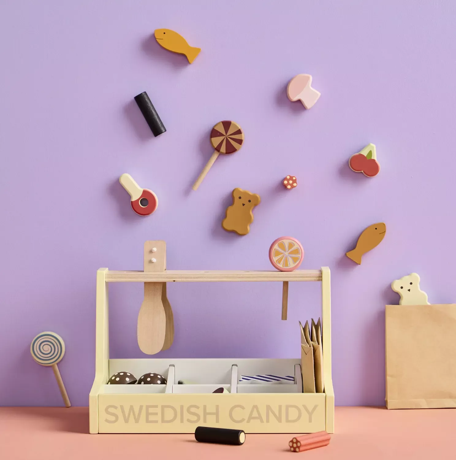 Kids Concept Süssigkeiten-Shop aus Holz