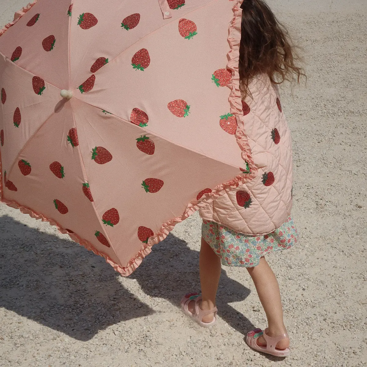 Konges Sløjd Kinder-Regenschirm „Strawberry Glitter“, L69cm – Bild 8