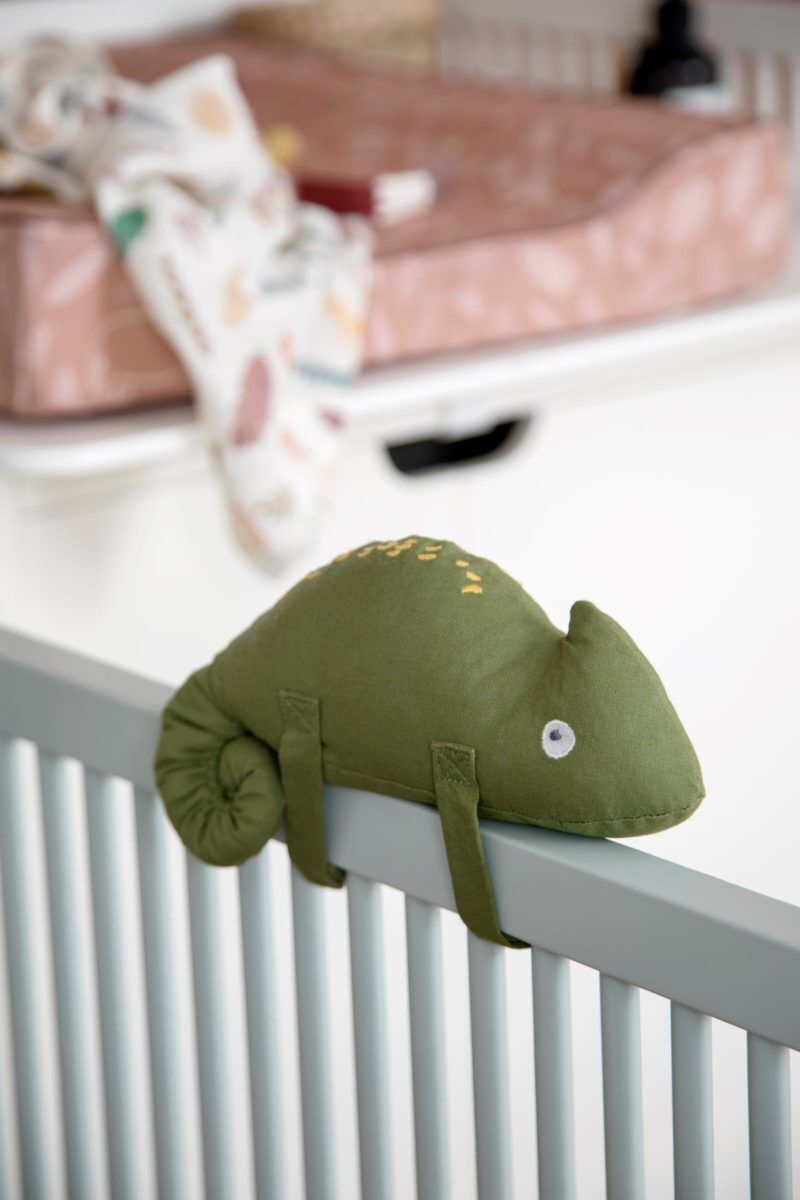 Sebra Spieluhr Carley das Chamäleon, moss green 02