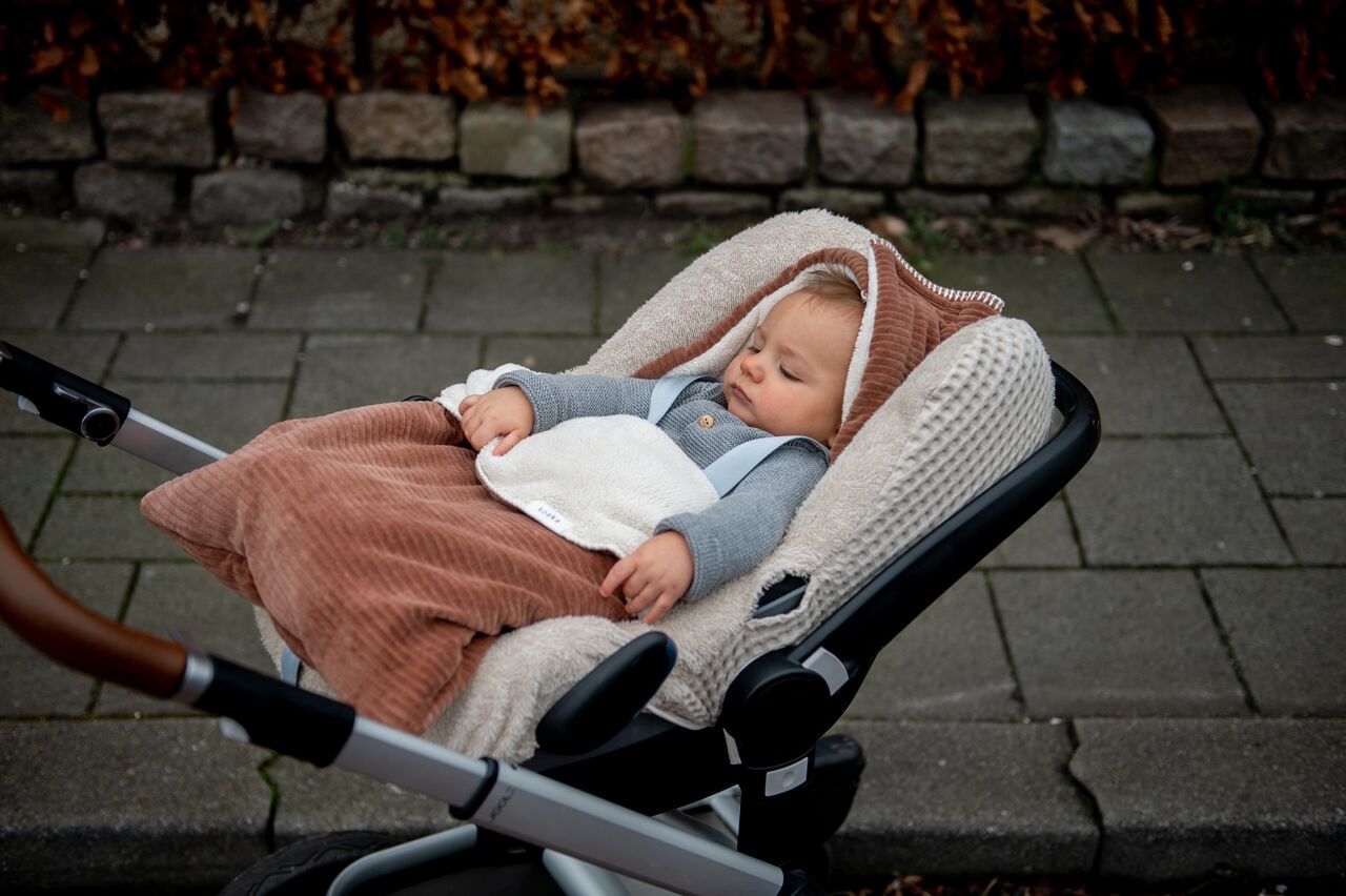 koeka Fußsack Vik Plüsch, hazel, 3:5 Punkte 03