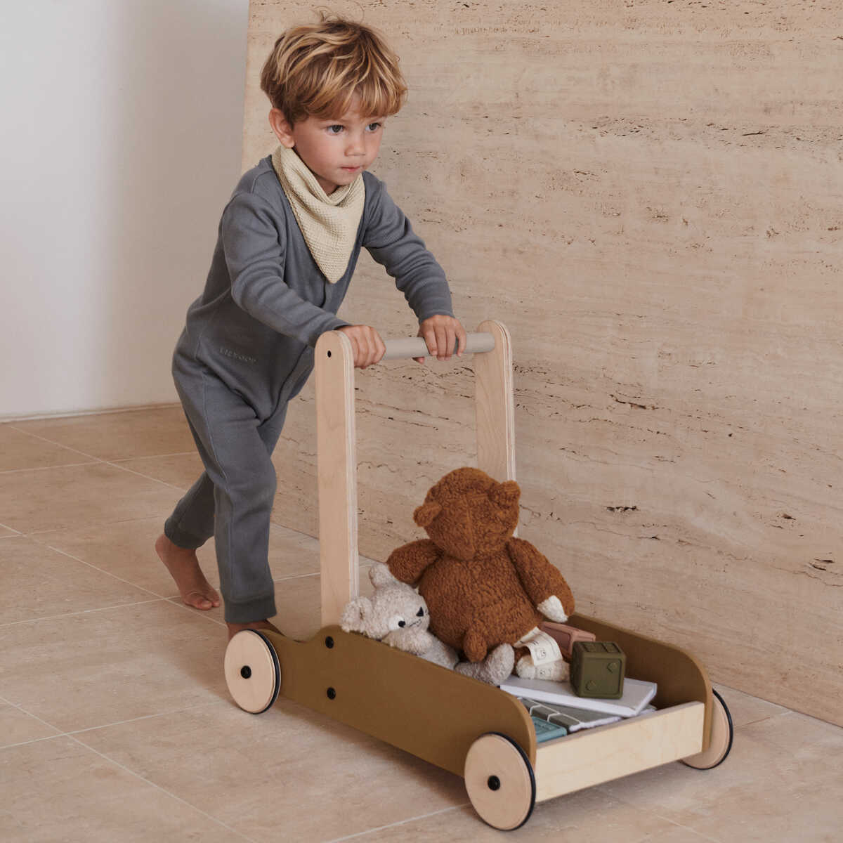 DELISTED Liewood Lauflernwagen Bonnie „Golden caramel / sandy mix“, Buchenholz, H52cm – Bild 4