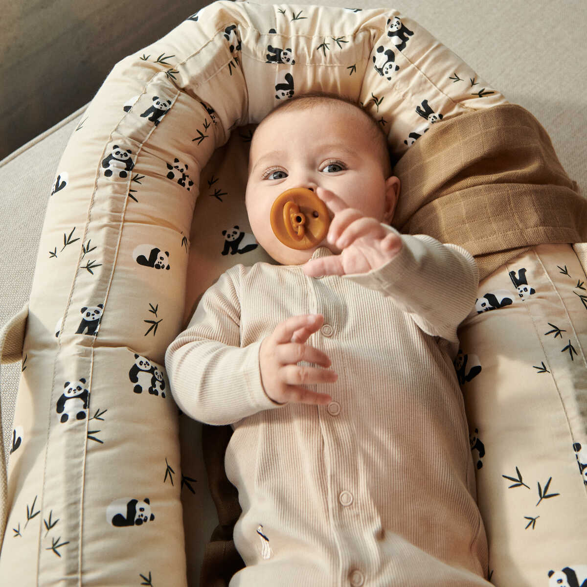 Liewood Pyjama-Jumpsuit Boye „Apple blossom“, Gr. 56-80 – Bild 6