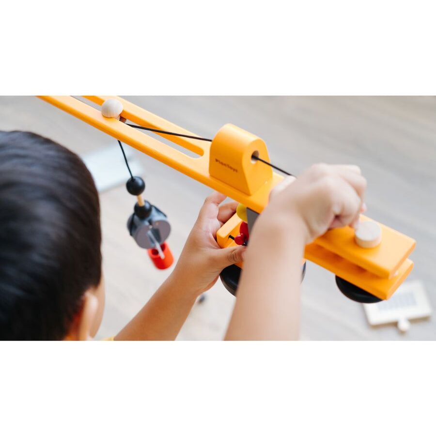 PlanToys Spielzeugkran-Set aus Holz – Bild 5