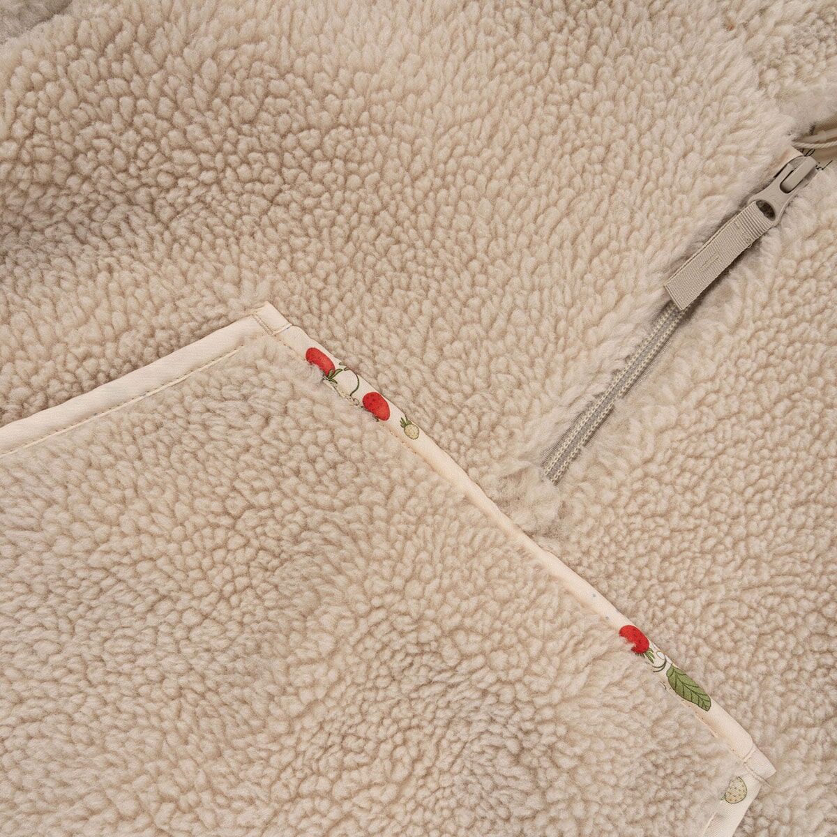 Konges Sløjd Grizz Teddy Poncho „Creme Off White“ 1-4J, 7-8J – Bild 4