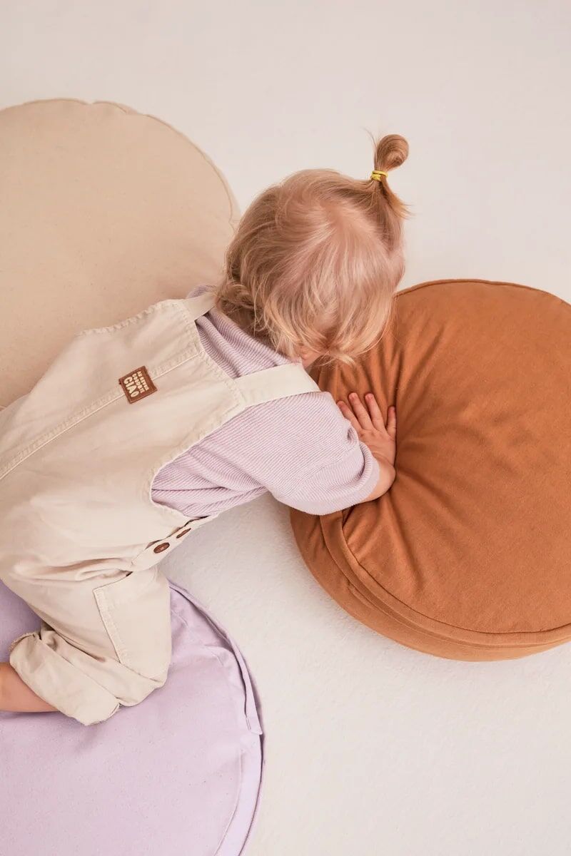 DELISTED Kids Concept Bodenkissen rund hellbeige, ø40cm – Bild 5