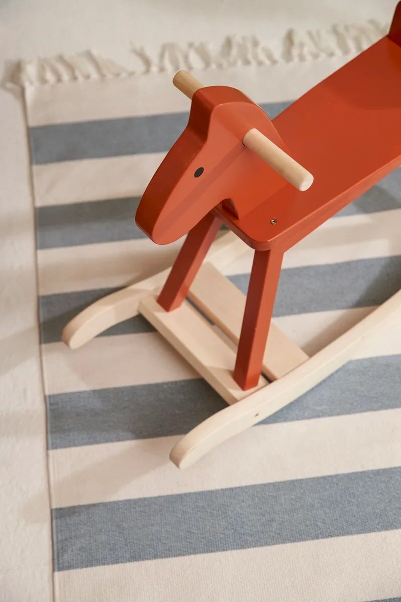 Kids Concept Schaukelpferd Carl Larsson „orange-rot“, FSC® – Bild 7