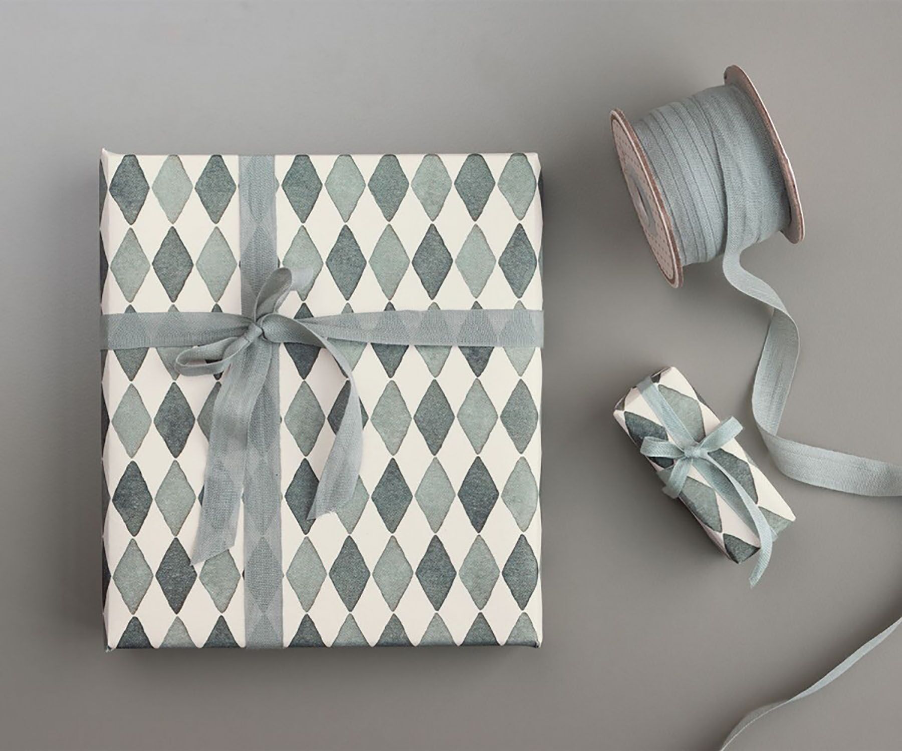 DELISTED Maileg Geschenkpapier „Blau karriert“ 55cmx10m – Bild 2