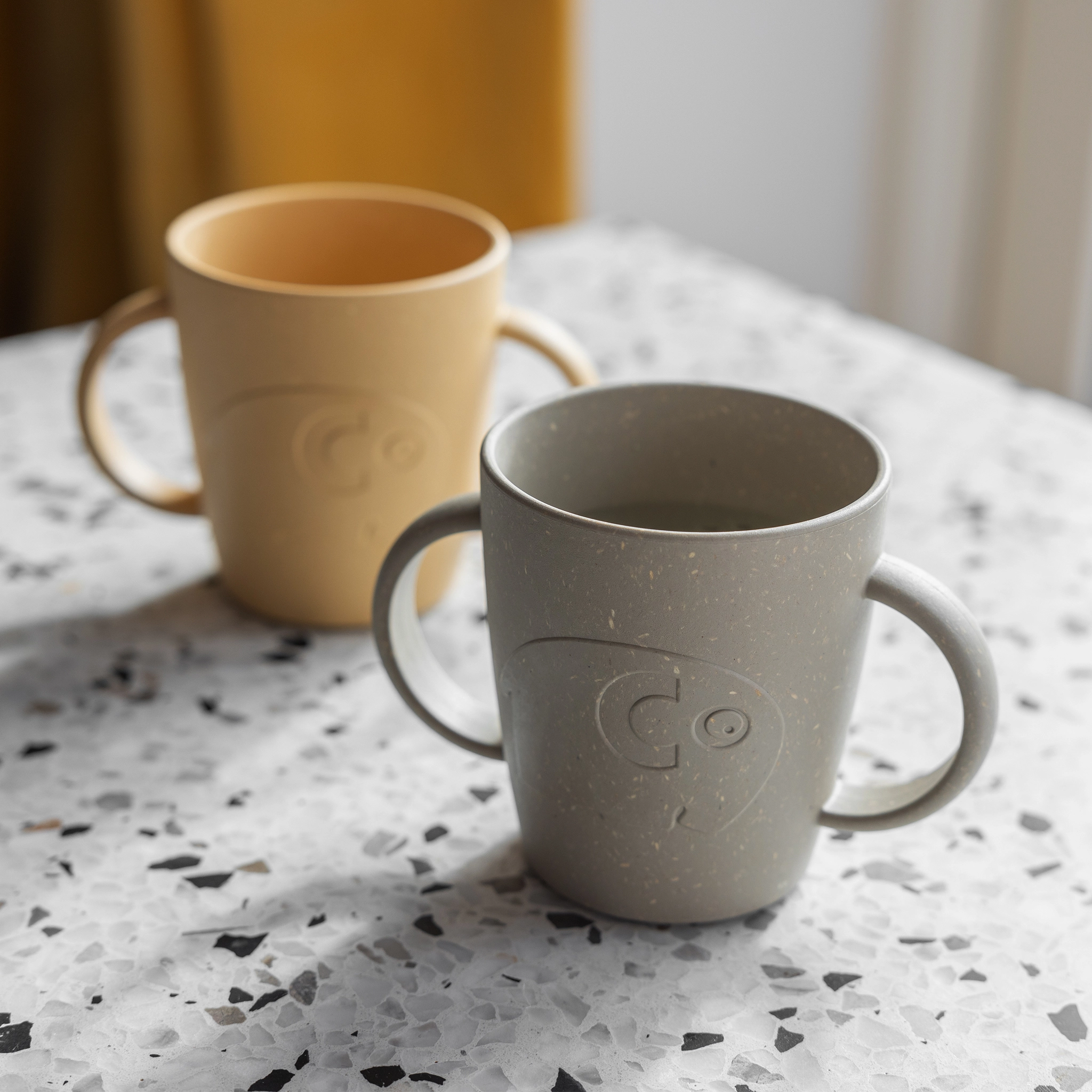 Sebra MUMS, Tasse mit Henkel, jetty beige
