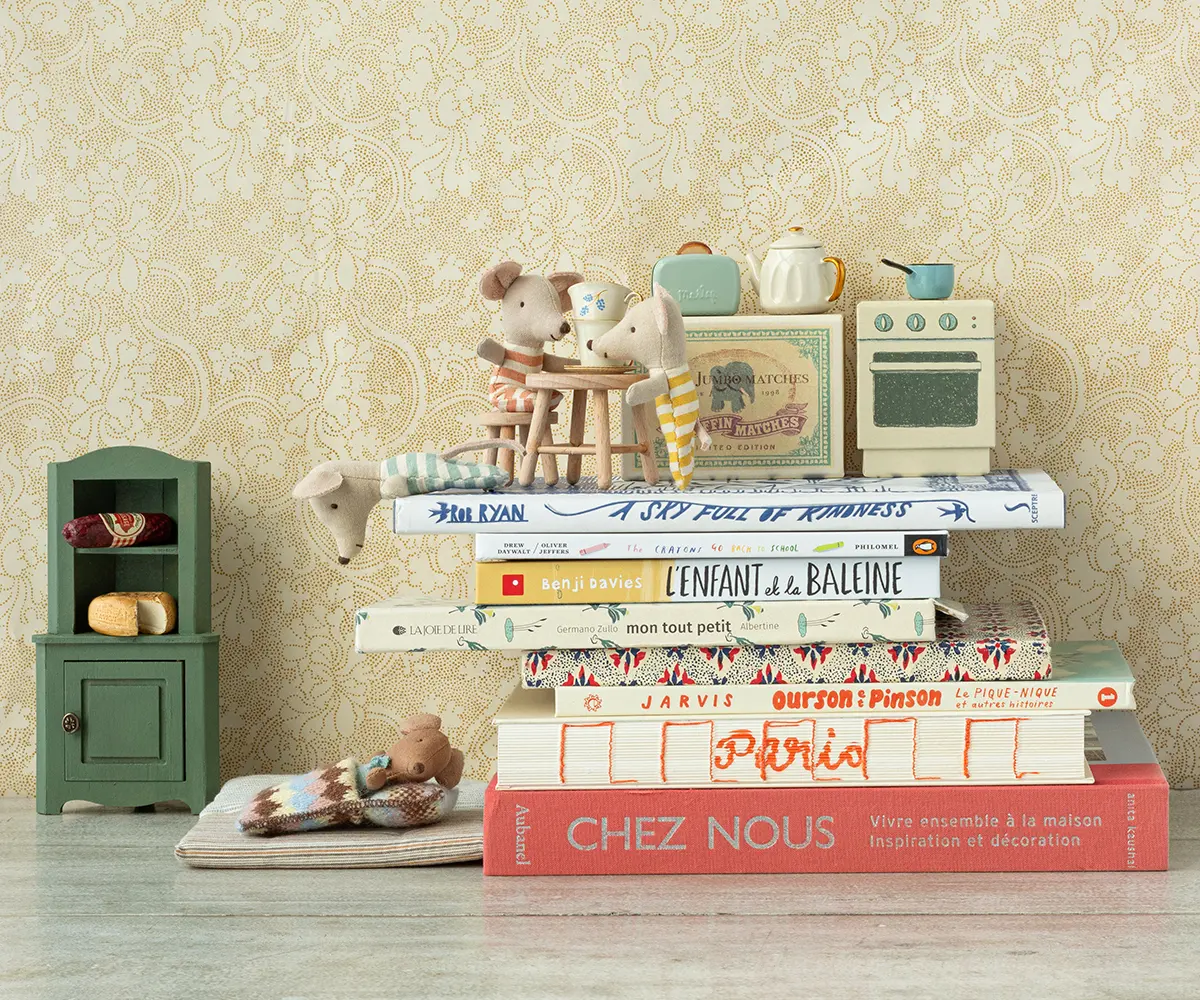 Maileg Miniatur Eckschrank aus Holz