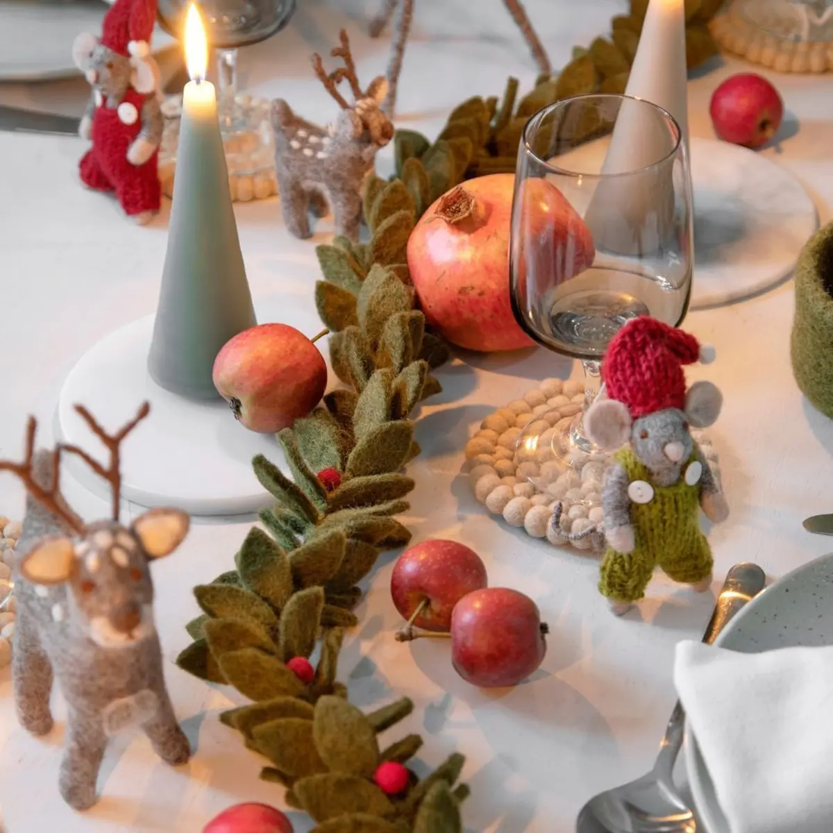 Gry & Sif Weihnachtsbaumschmuck „Girlande mit roten Beeren“ 2 Meter