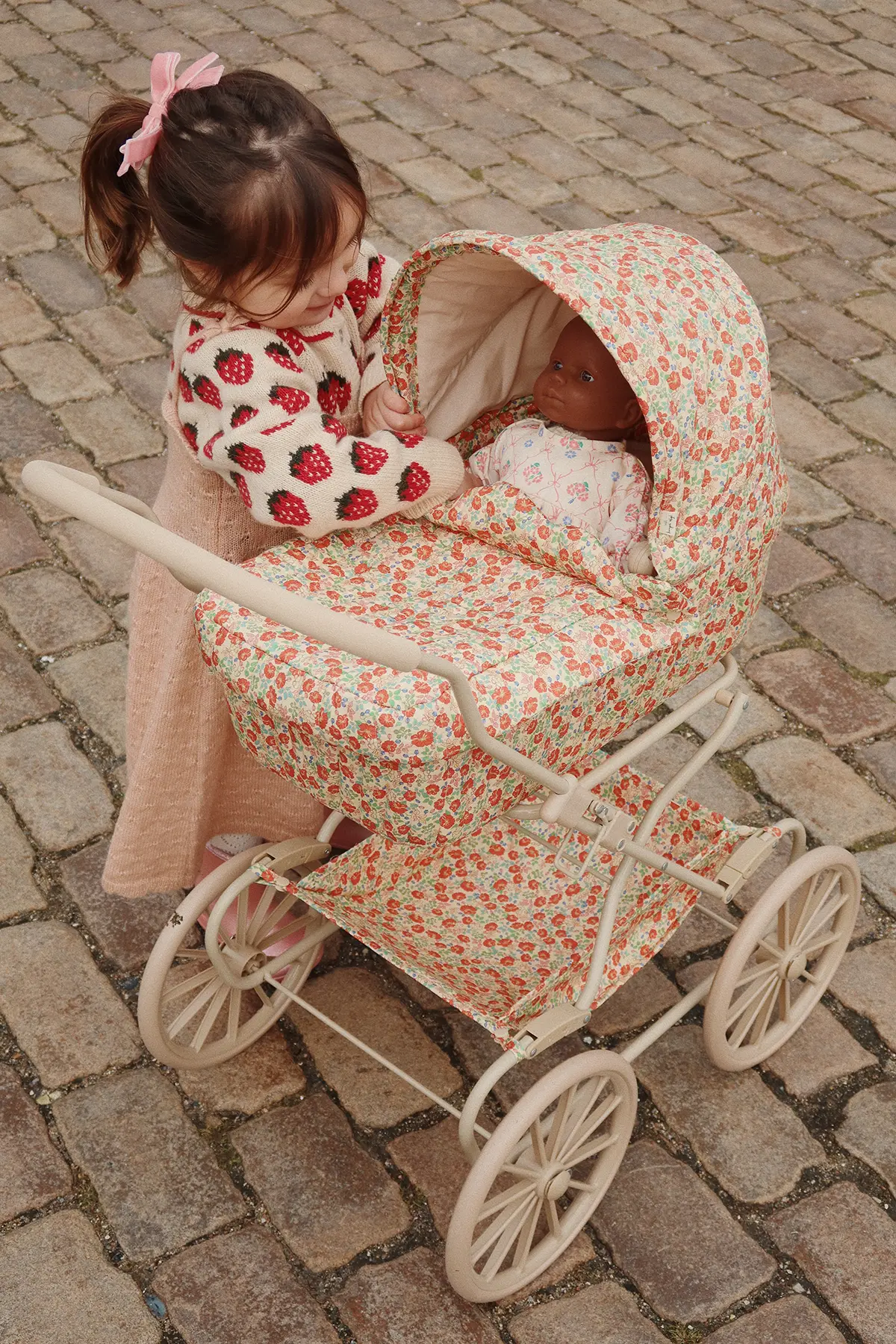 Konges Sløjd Strickjacke Belou „Erdbeere“