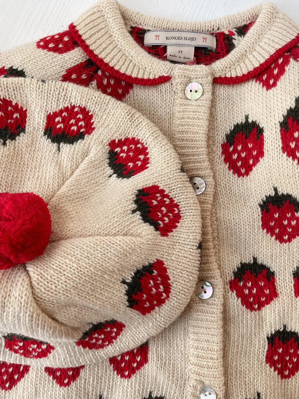 Konges Sløjd Strickjacke Belou „Erdbeere“