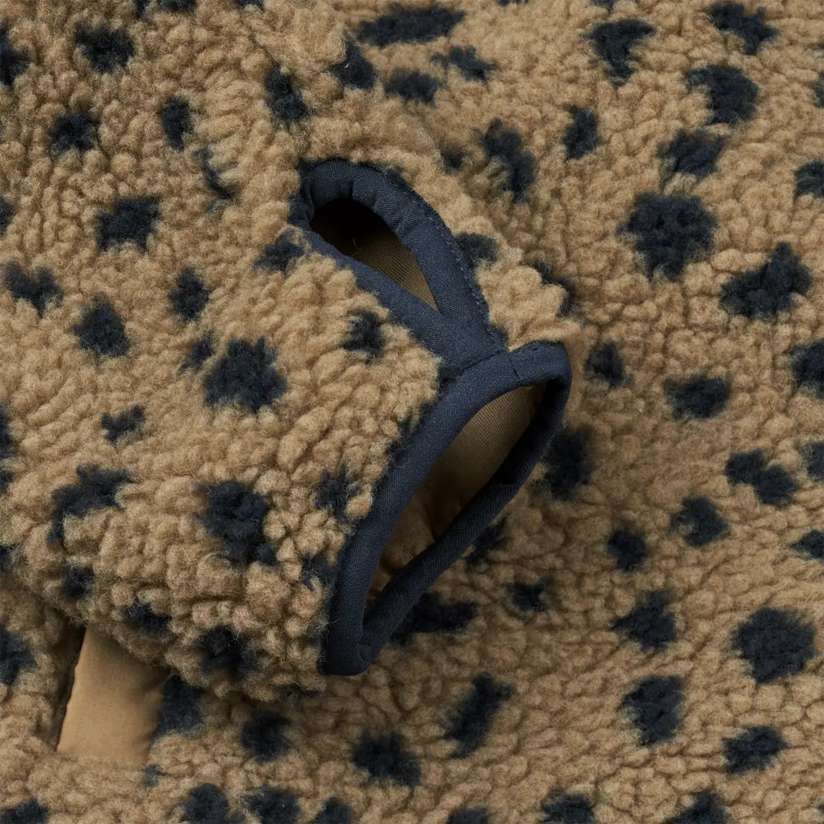 DELISTED Liewood Sherpa Erwachsenen Jacke Nelson „Leo spots / Oat“, Gr. 34 – Bild 4