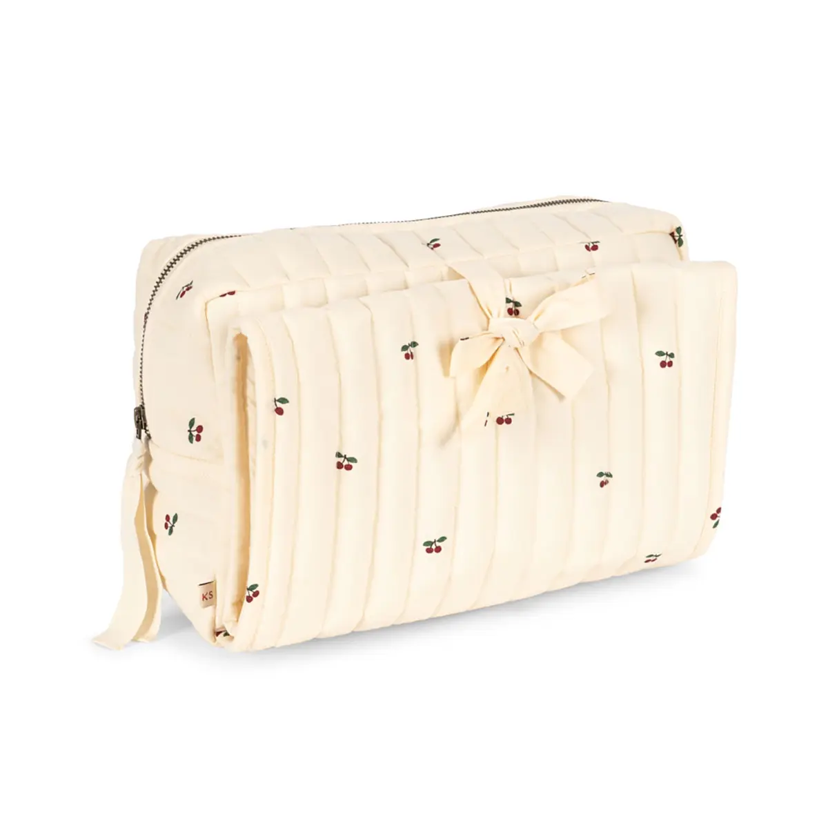 Konges Sløjd 2-in-1 Wickeltaschen-Set mit Tasche „Cherry aop“ für unterwegs