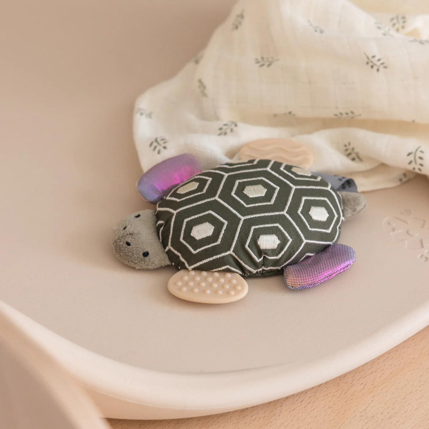 Sebra Aktivitäts-Rassel, Spiegel, Turbo die Schildkröte