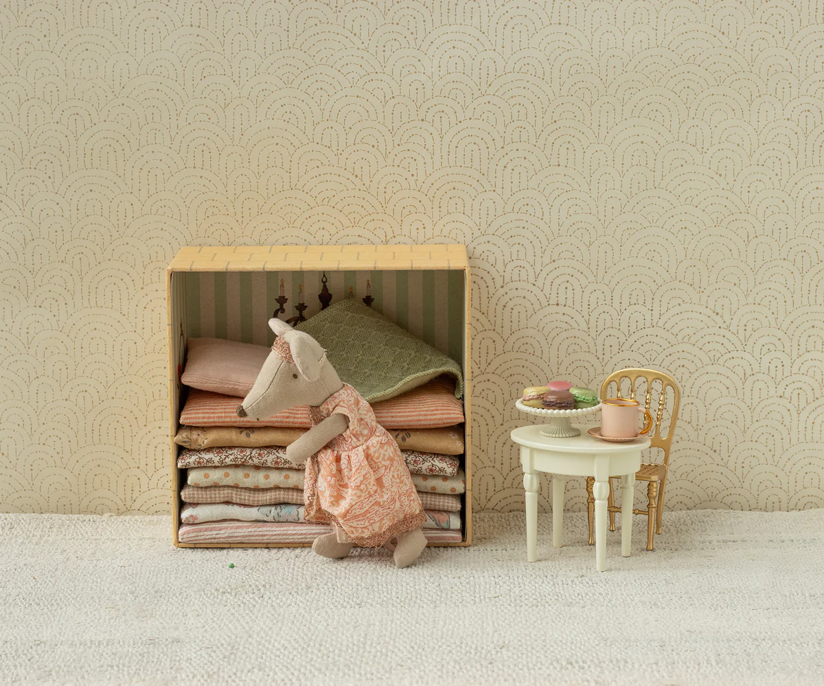Maileg Puppenhaus Vintage Beistelltisch, Maus - Creme