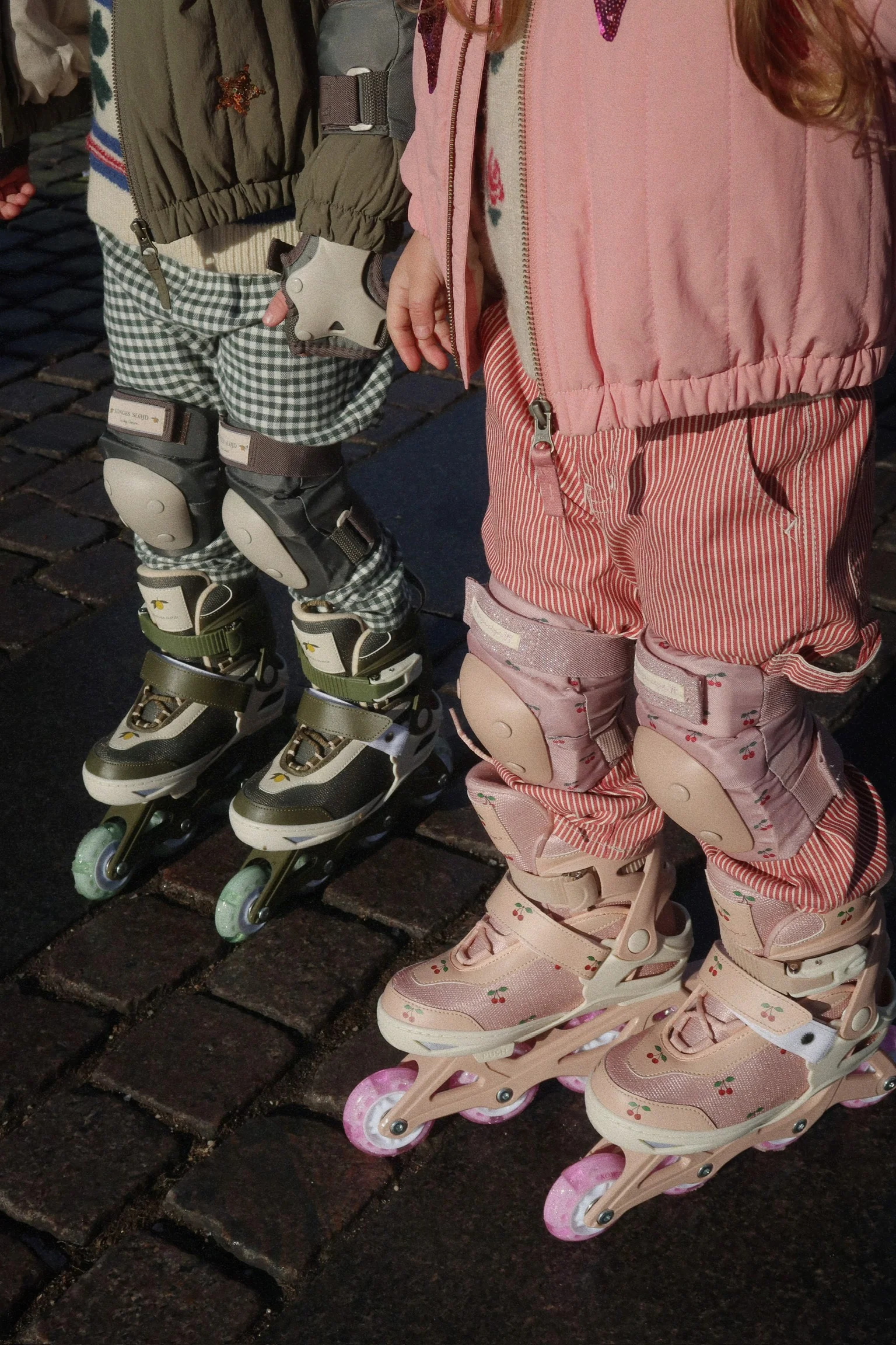 Konges Sløjd Inline-Rollschuhe „Cherry Blush“