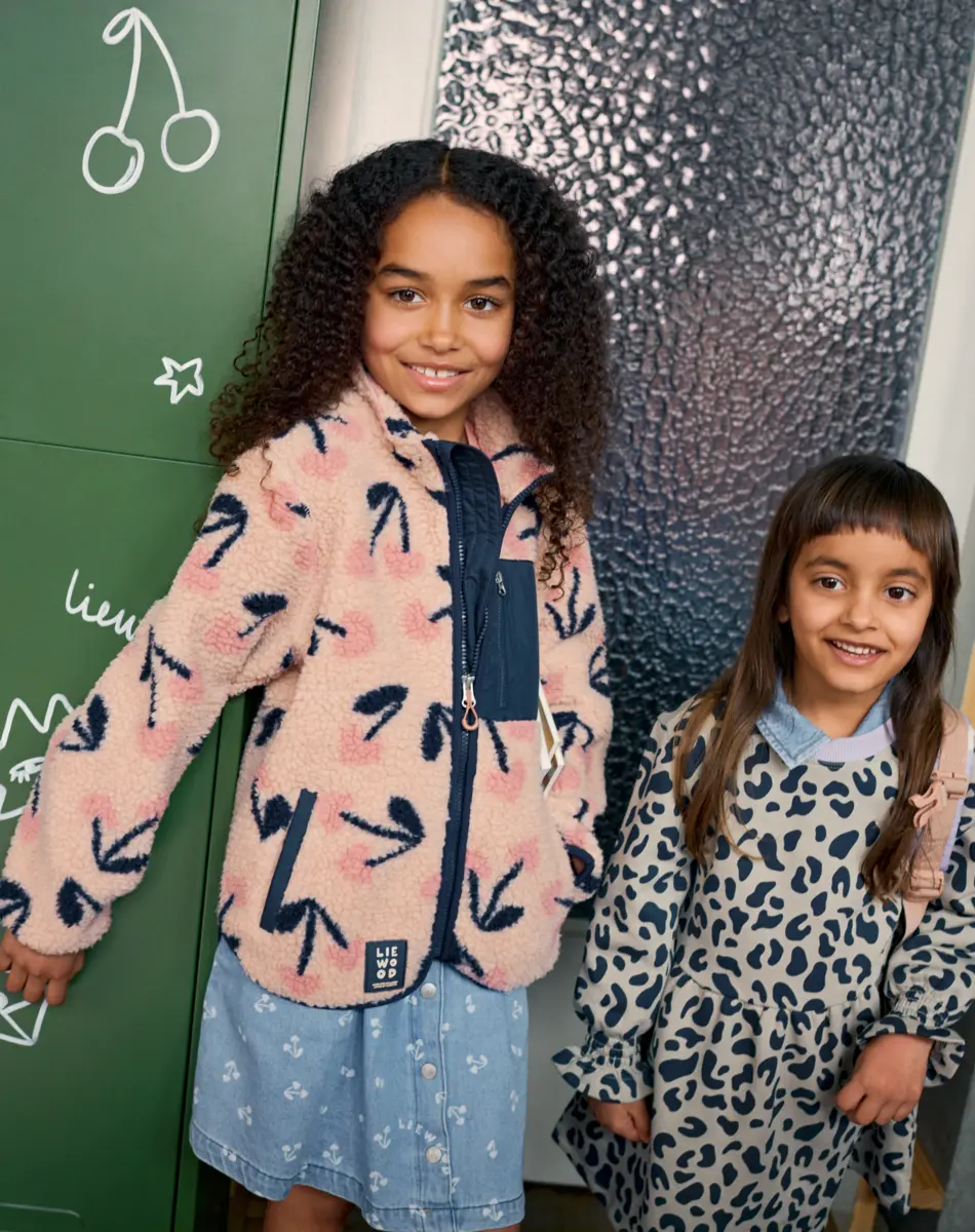 Liewood Nolan Sherpa Jacke für Kinder „Mega Cherry heart : Rosey“ 1