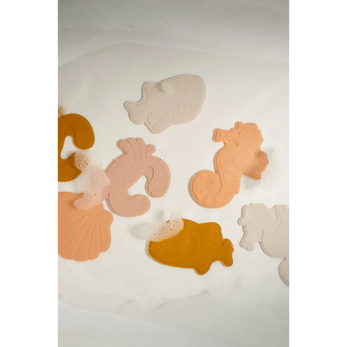 DELISTED Liewood Mini-Badematten-Set Paola „Sea creature / Mustard multi mix“, 8-teilig – Bild 3
