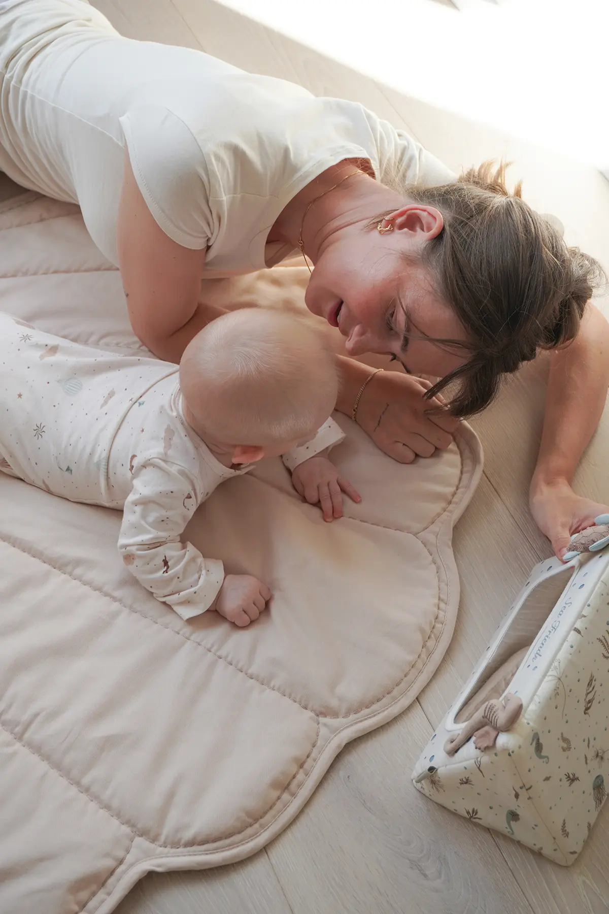 Cam Cam Babyspiegel Tummy Time „Sea Garden“, OCS