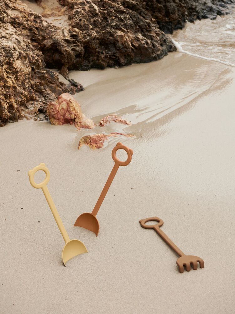 DELISTED Liewood Hilda Schaufel und Harken-Set „Jojoba / Golden caramel mix“ – Bild 5