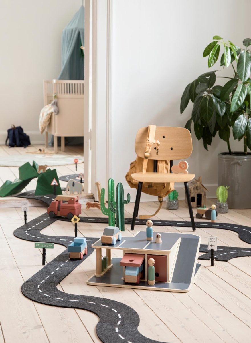 Sebra Garage aus Holz 02