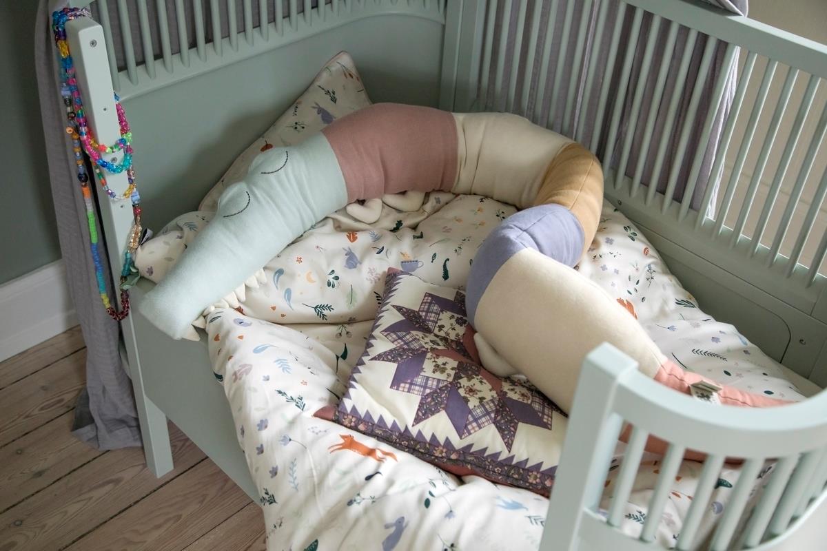 Sebra Bett „Mist Green“, Babybett & JuniorbettFSC™ Mix – Bild 4