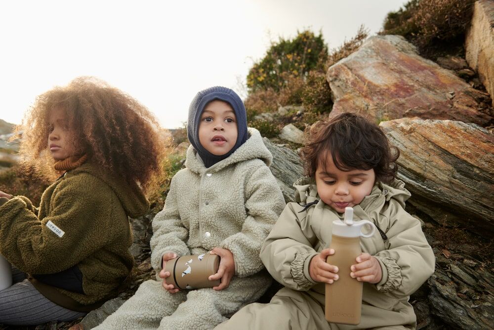 Liewood Yves Sherpa Kapuzenjacke für Kinder „Pecan / Sandy mix“, 1-6J – Bild 12