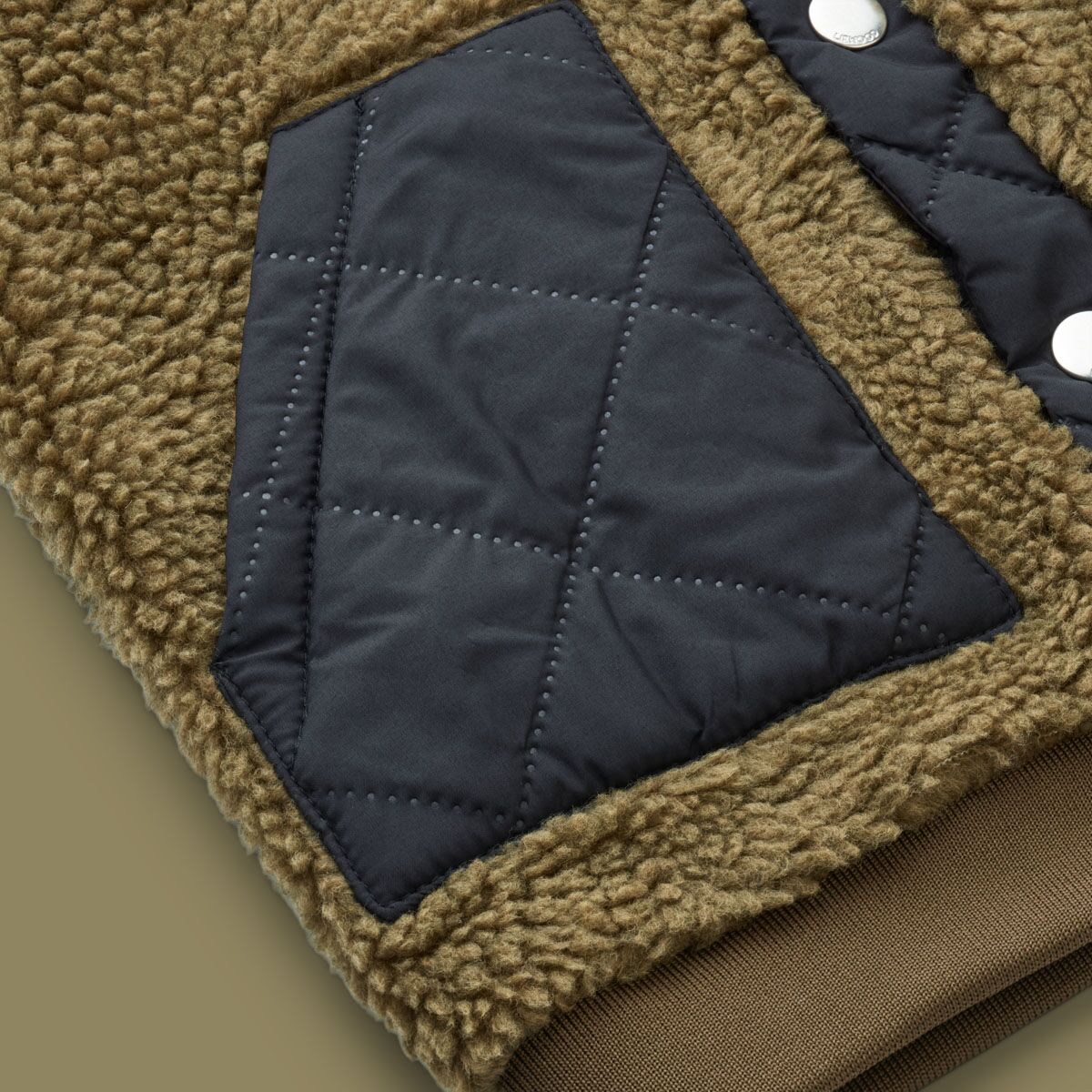 DELISTED Liewood Yves Sherpa Kapuzenjacke für Kinder „Khaki black mix“, 1-6 Jahre – Bild 3