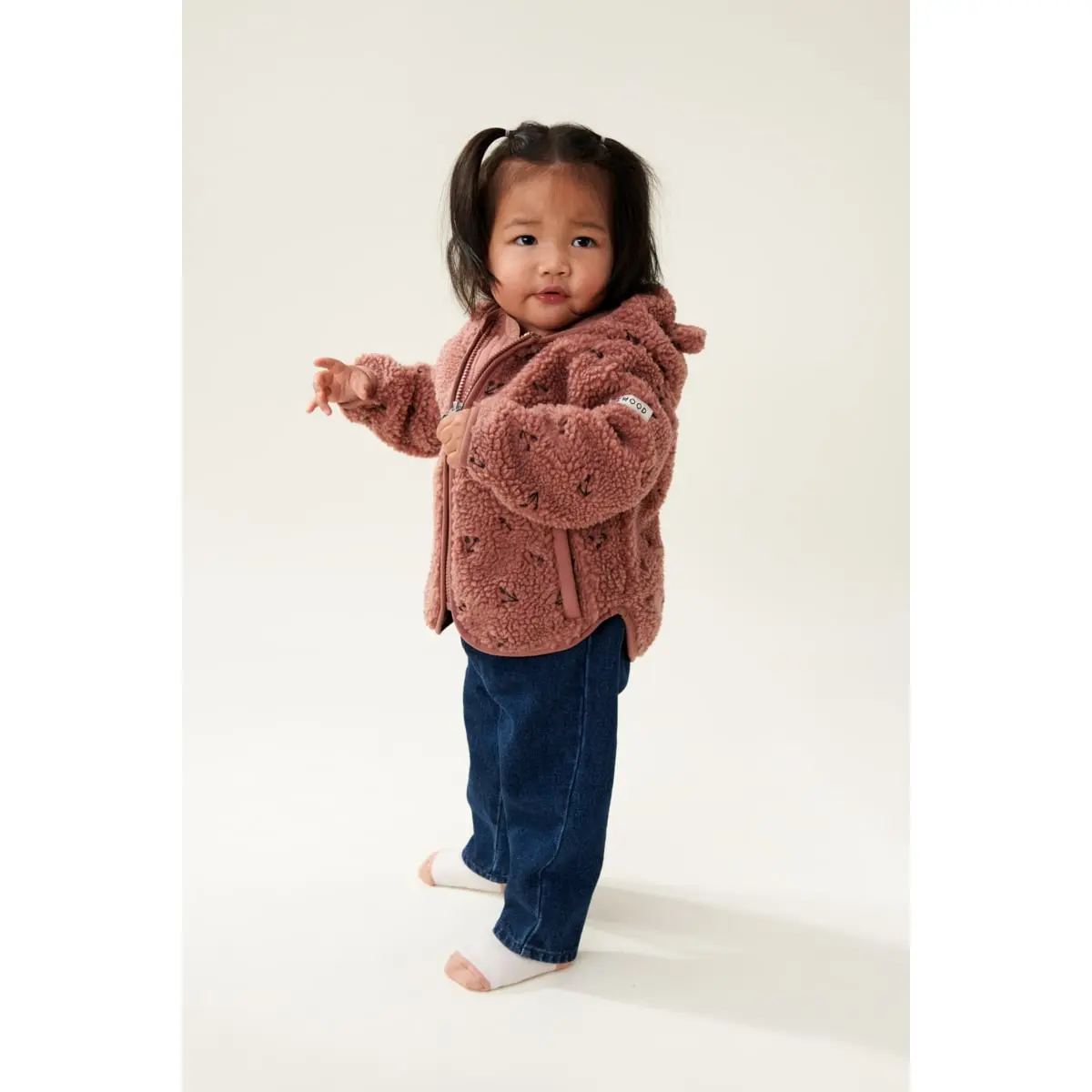 Liewood Mara Sherpa Jacke mit Kapuze und Ohren „Cherries / Dark rosetta“