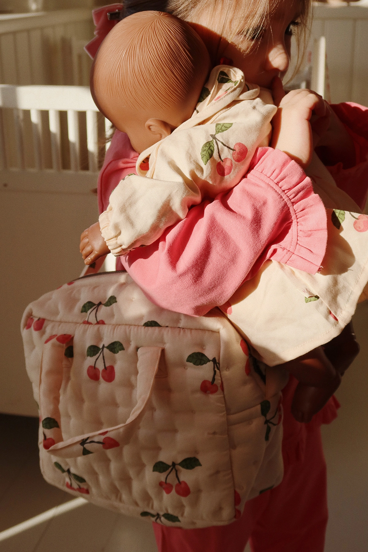 Konges Sløjd Puppen-Kleidung „Ma Grande Cerise“ für 42cm Puppen