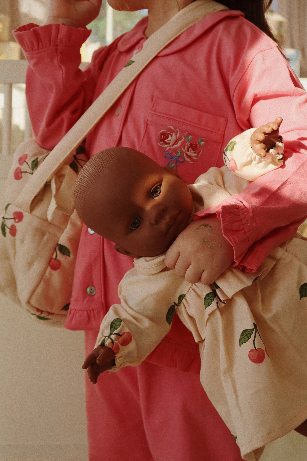 Konges Sløjd Puppen-Kleidung „Ma Grande Cerise“ für 42cm Puppen
