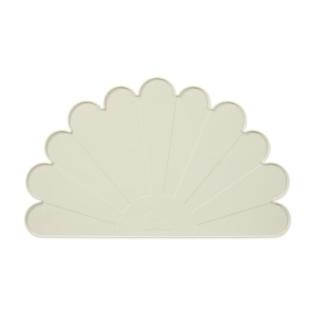Cam Cam Silikon-Tischset Flower „Light Sand“ 01