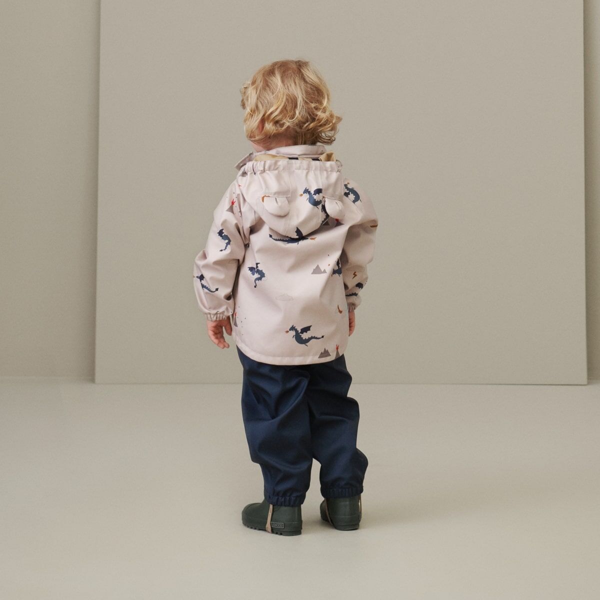 Liewood Dakota Regenbekleidungs-Set „Little dragon / Dark sandy“, Gr. 86 – Bild 13