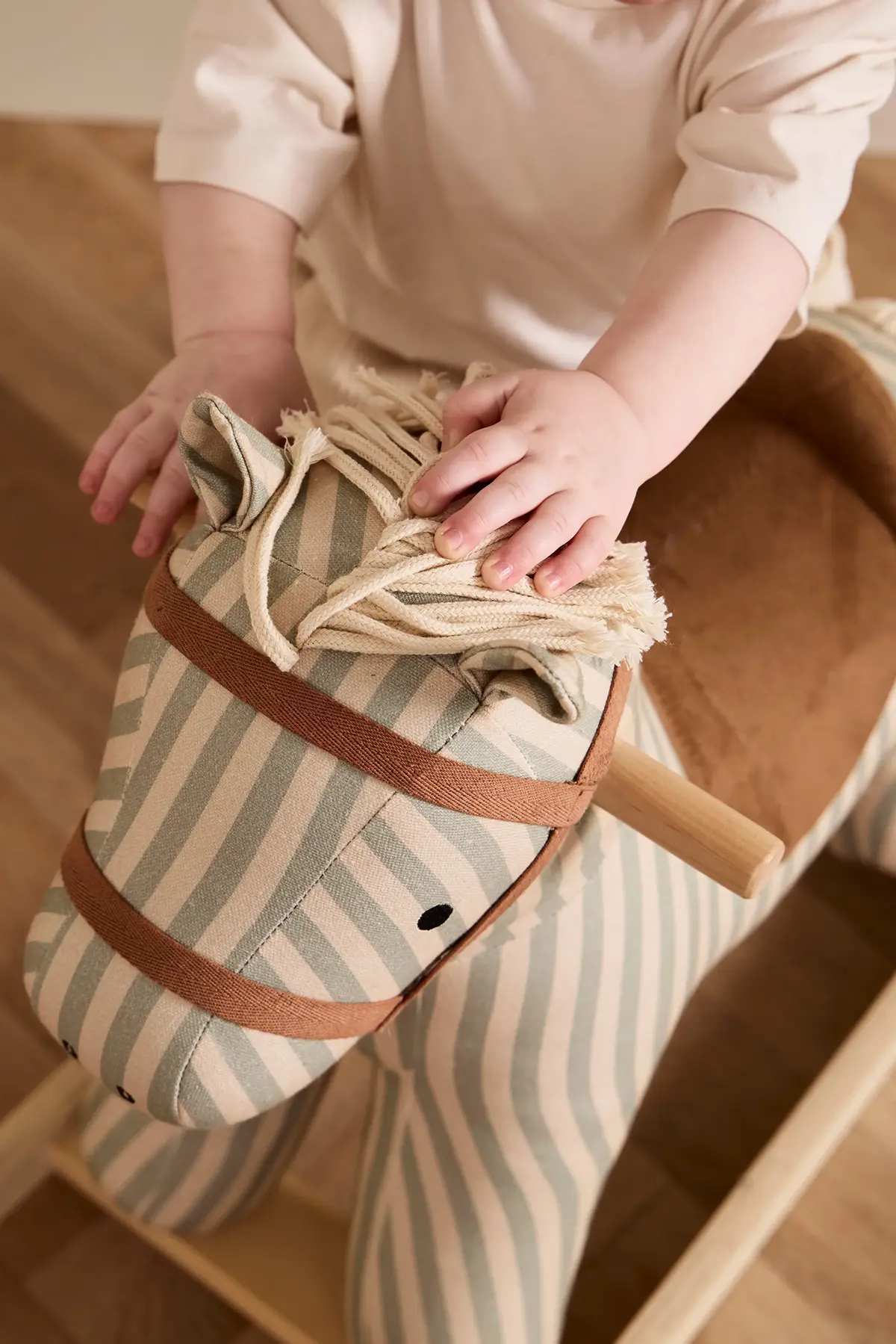 Kids Concept Schaukelpferd Sam Aiden, FSC®