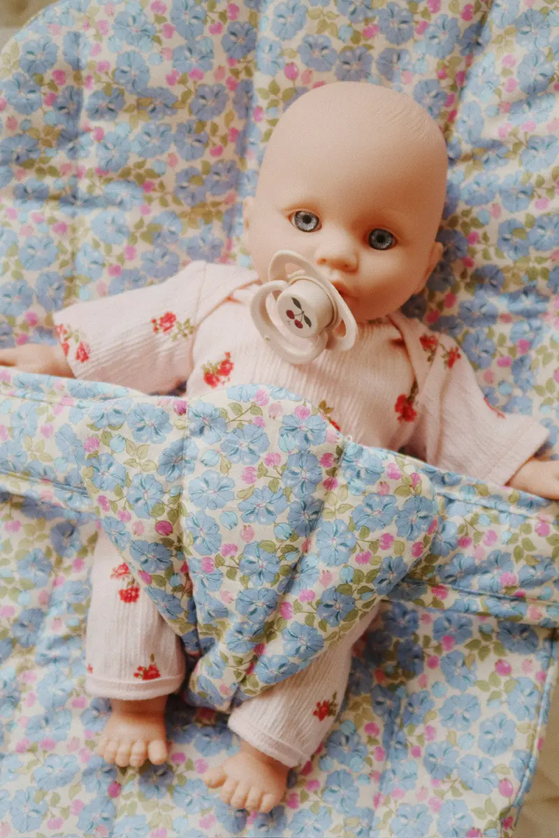 Konges Sløjd Puppen Babywippe „Cameo Rose“ für 40cm-Puppen