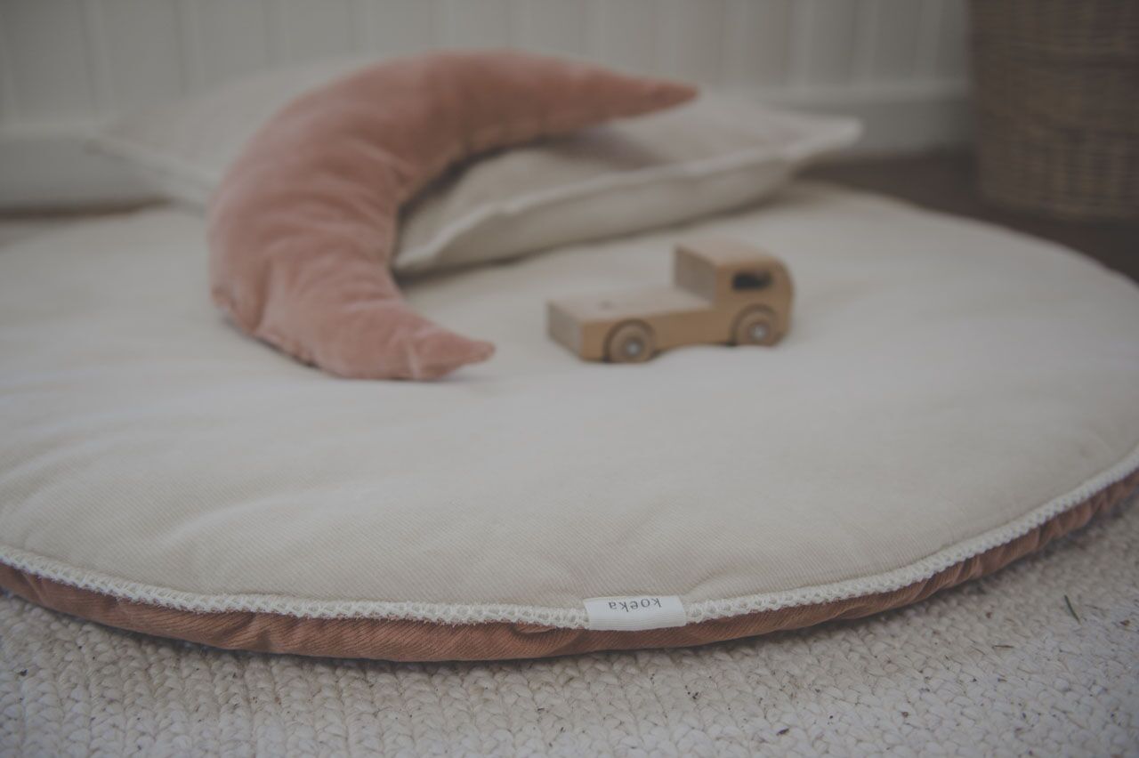 koeka runde Krabbeldecke Oddi „grain / warm white“ ø90cm – Bild 9