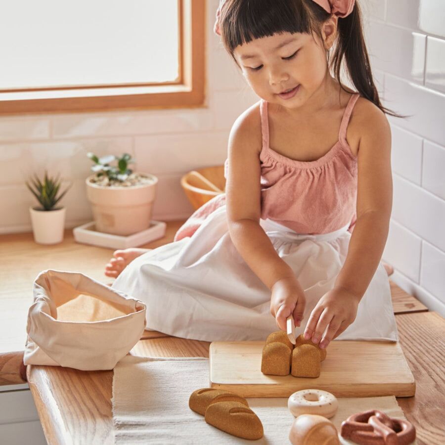 PlanToys Spielzeug Brot-Set aus Holz – Bild 8