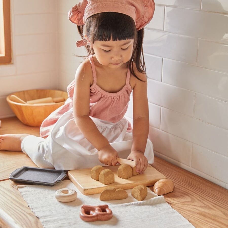 PlanToys Spielzeug Brot-Set aus Holz – Bild 7