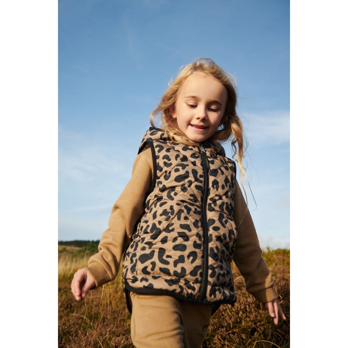 Liewood Diana Thermo-Wendeweste für Kinder „Leo oat / Black panther“ – Bild 5