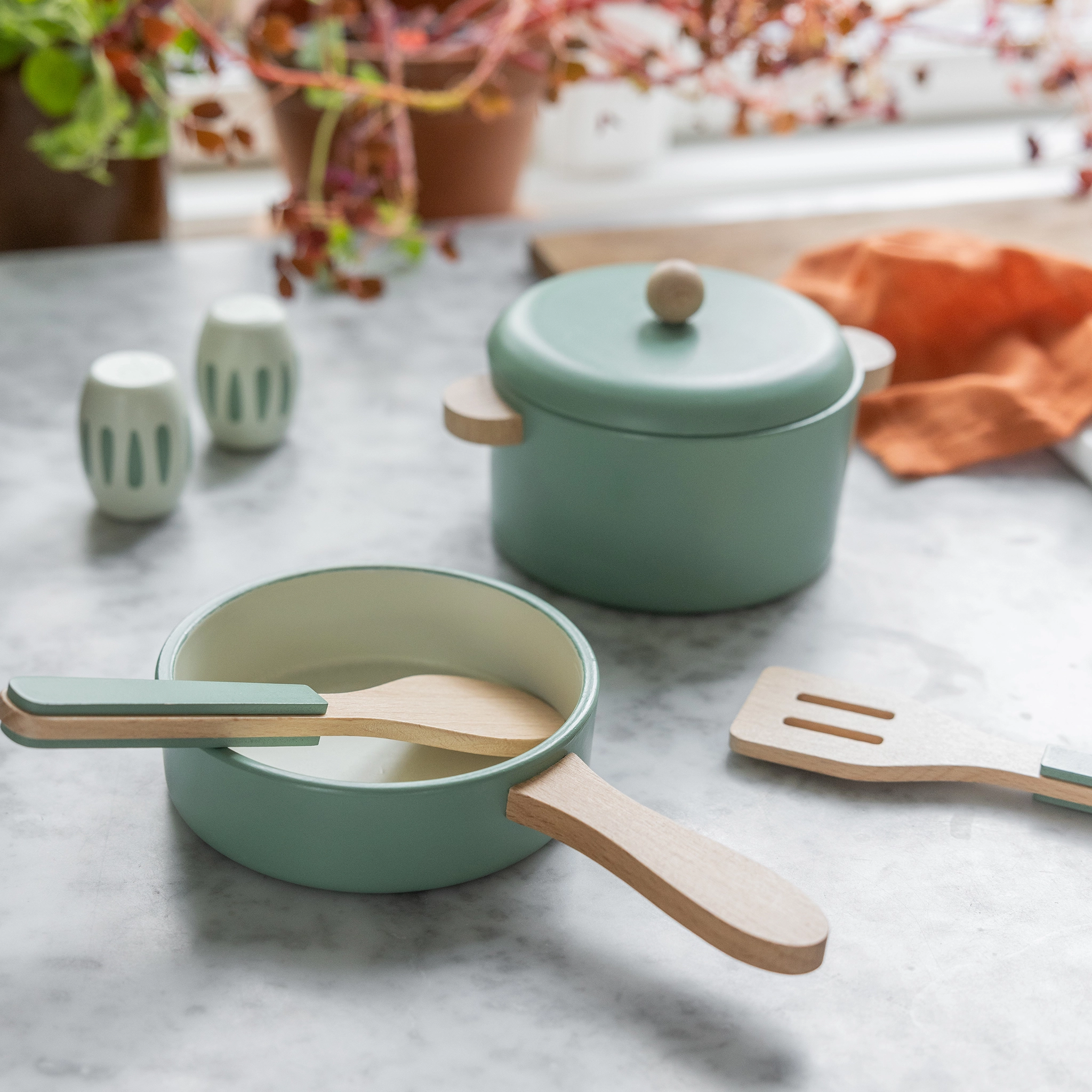 Sebra Topf und Pfannen-Set aus Holz