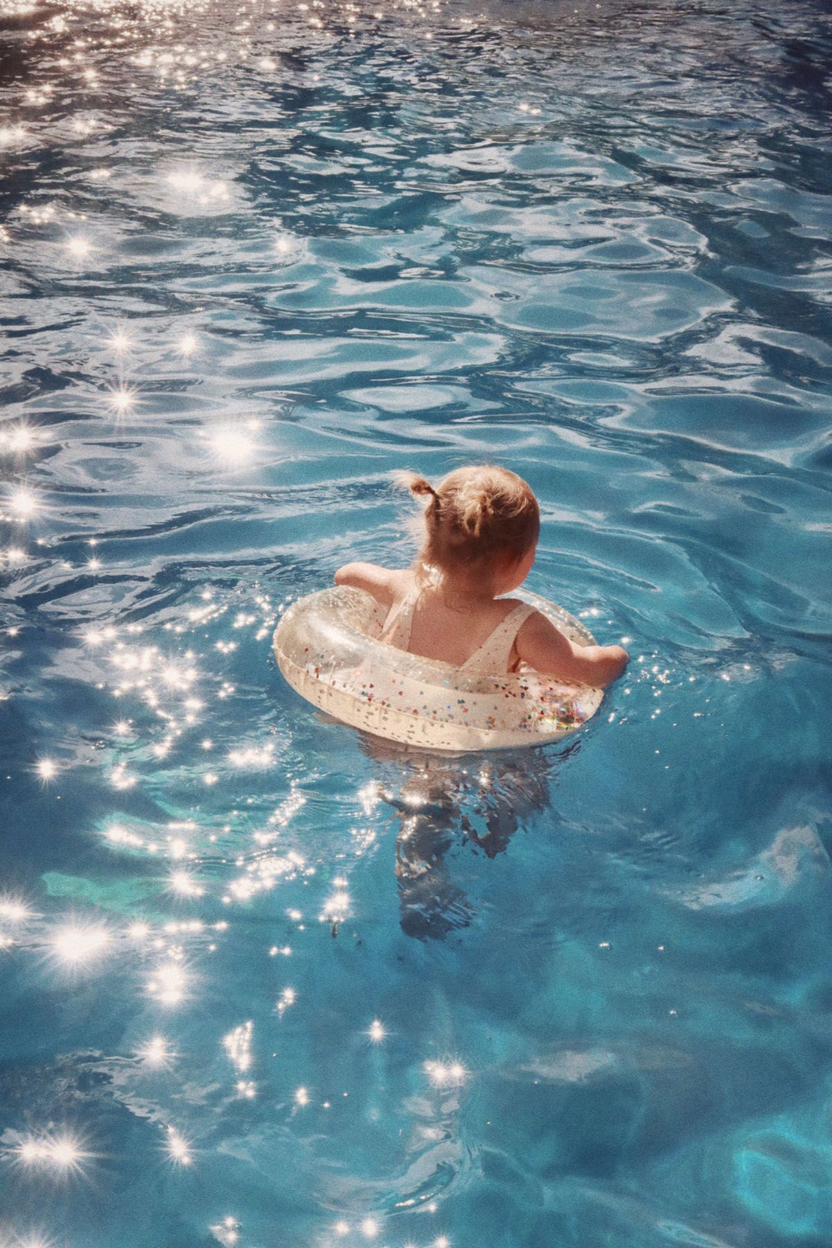 DELISTED Konges Sløjd Junior-Schwimmring „Creme“, transparent, ø50cm – Bild 2