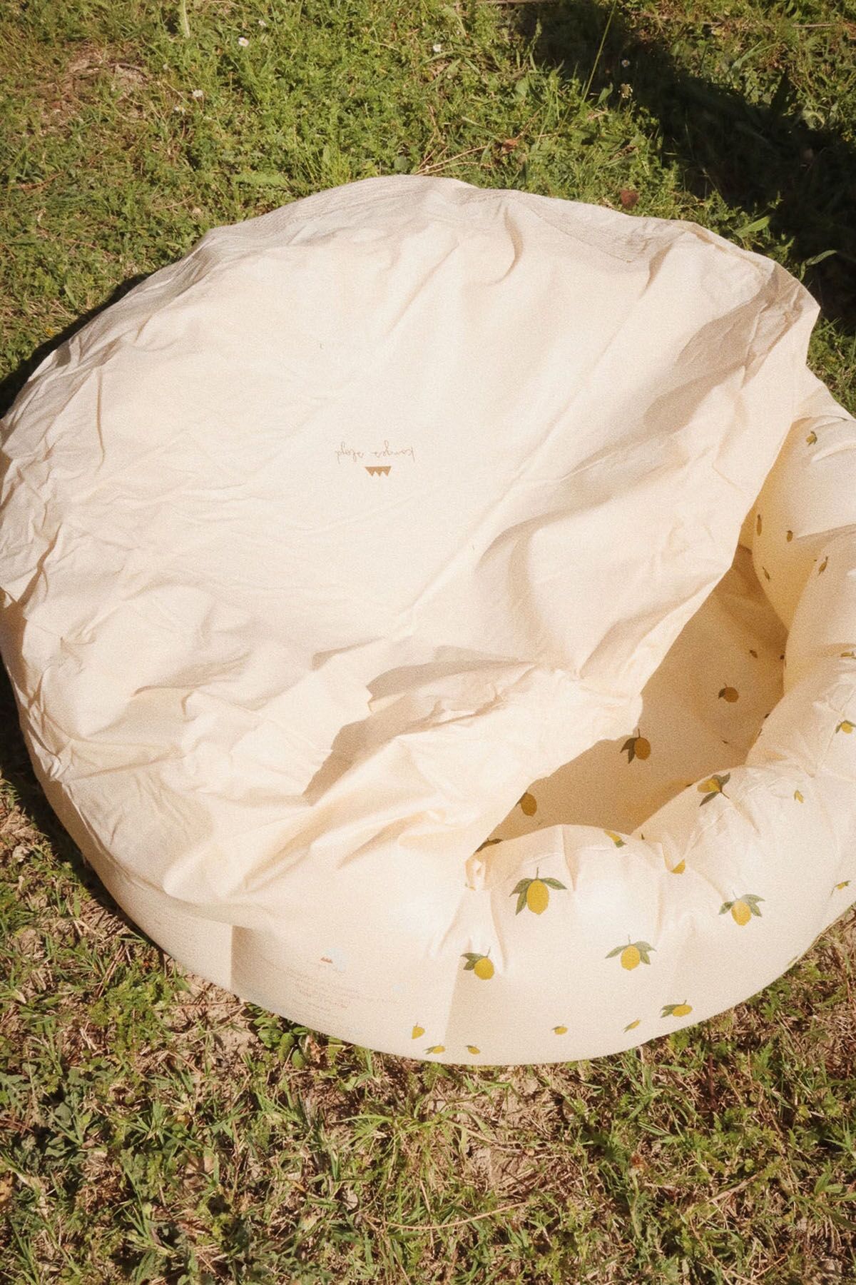 Konges Sløjd Planschbeckenabdeckung „Beige“, für ø90cm Pools – Bild 2