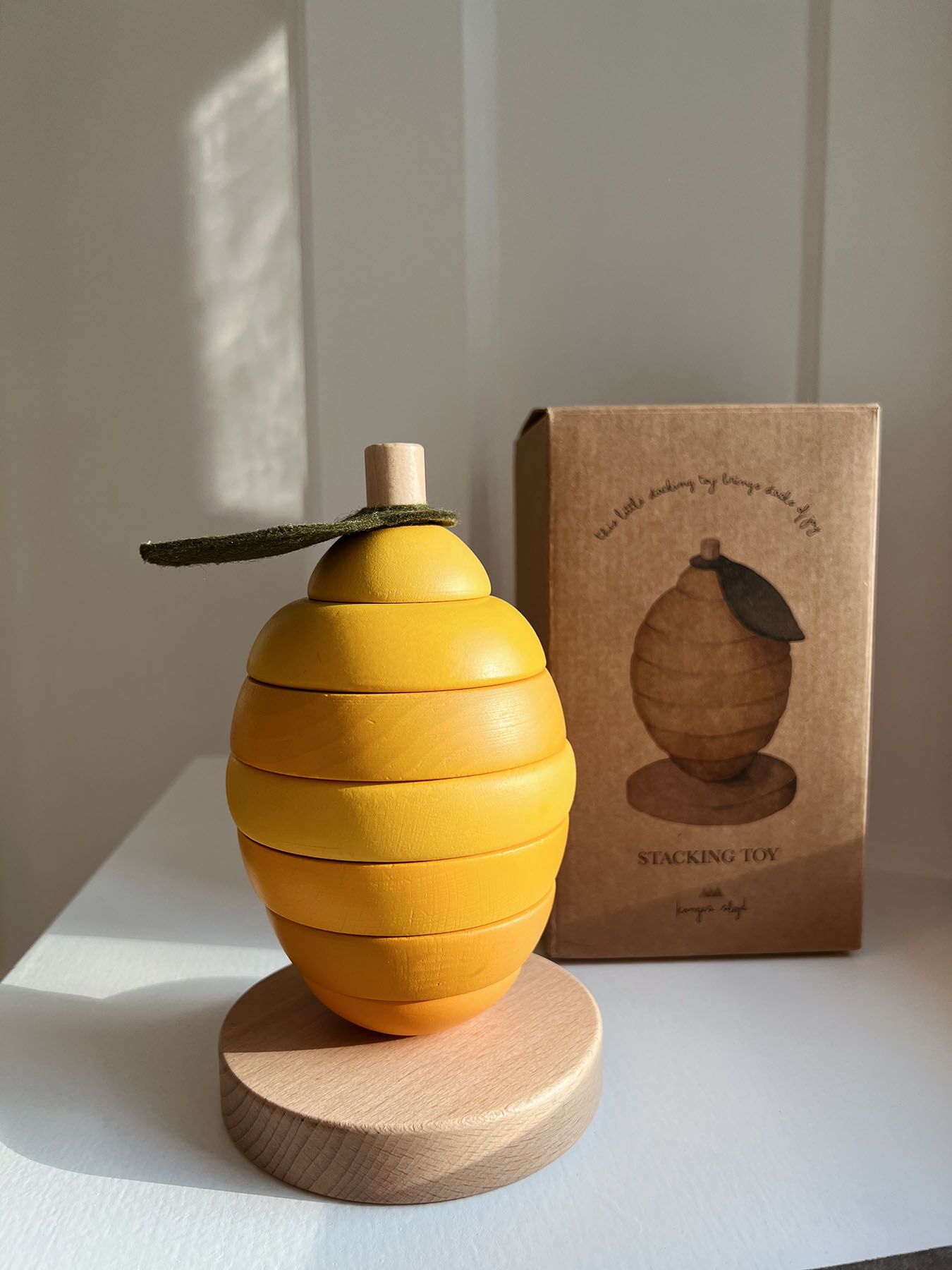 DELISTED Konges Sløjd Stapelfrucht „Lemon“, FSC®-Holz – Bild 2